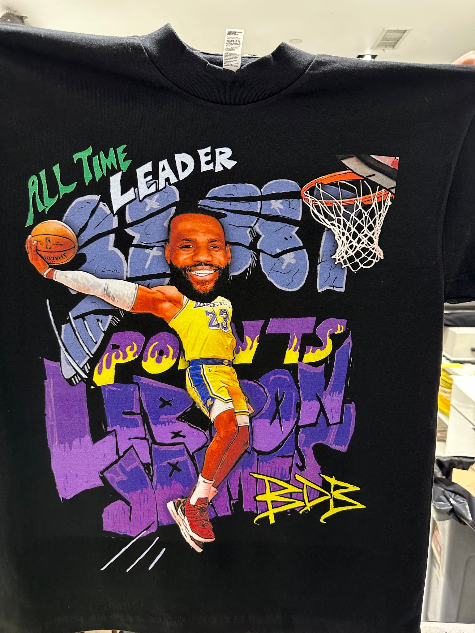 Nike Men's LeBron James NBA All-Time Leading Scorer T-Shirt, Small, Black
